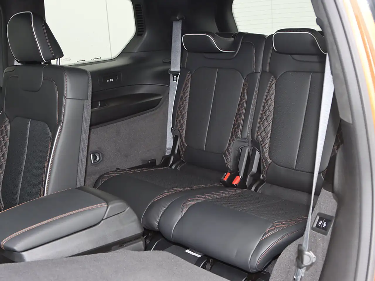 Jeep Grand Cherokee photo Jeep Grand Cherokee
