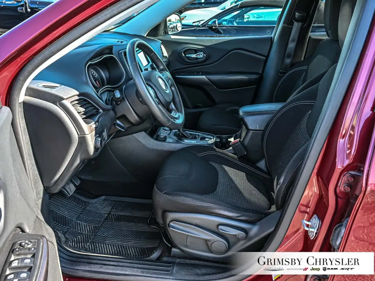 Jeep Cherokee photo Jeep Cherokee