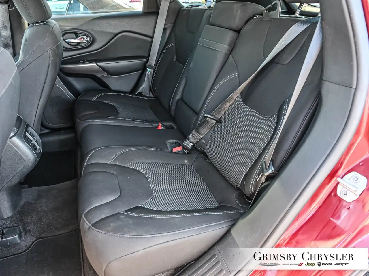 Jeep Cherokee photo Jeep Cherokee