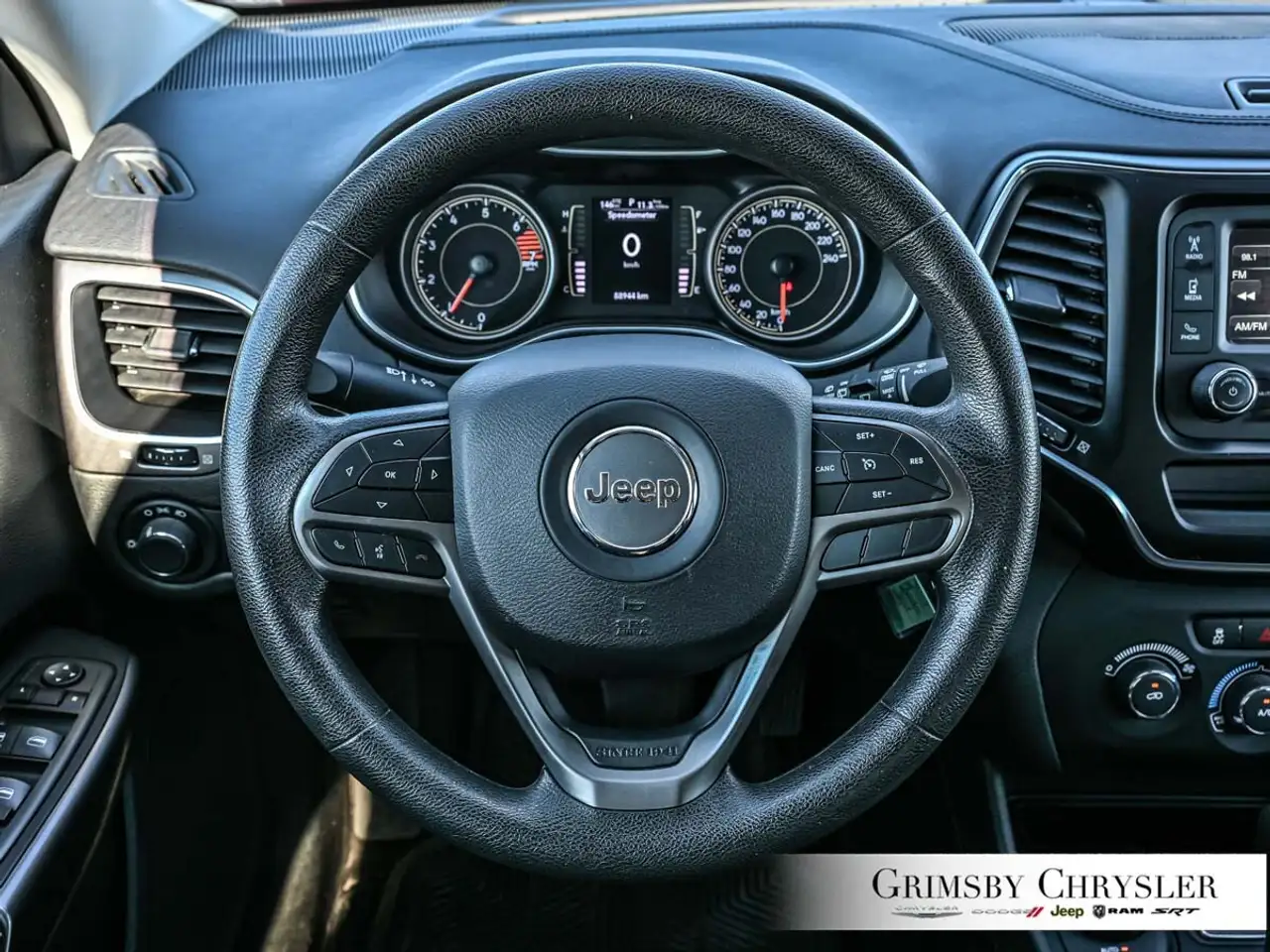 Jeep Cherokee photo Jeep Cherokee