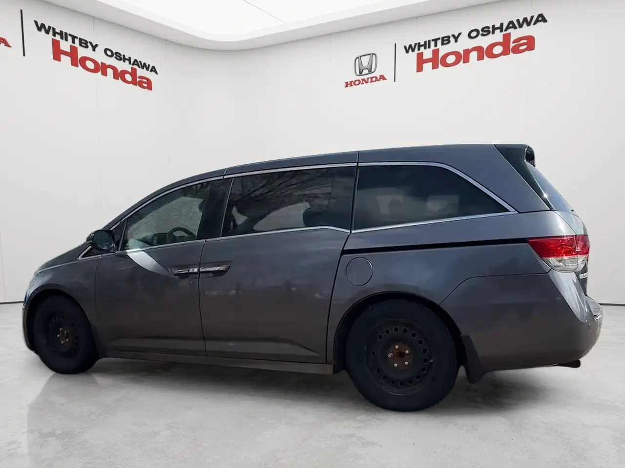 Honda Odyssey снимка Honda Odyssey
