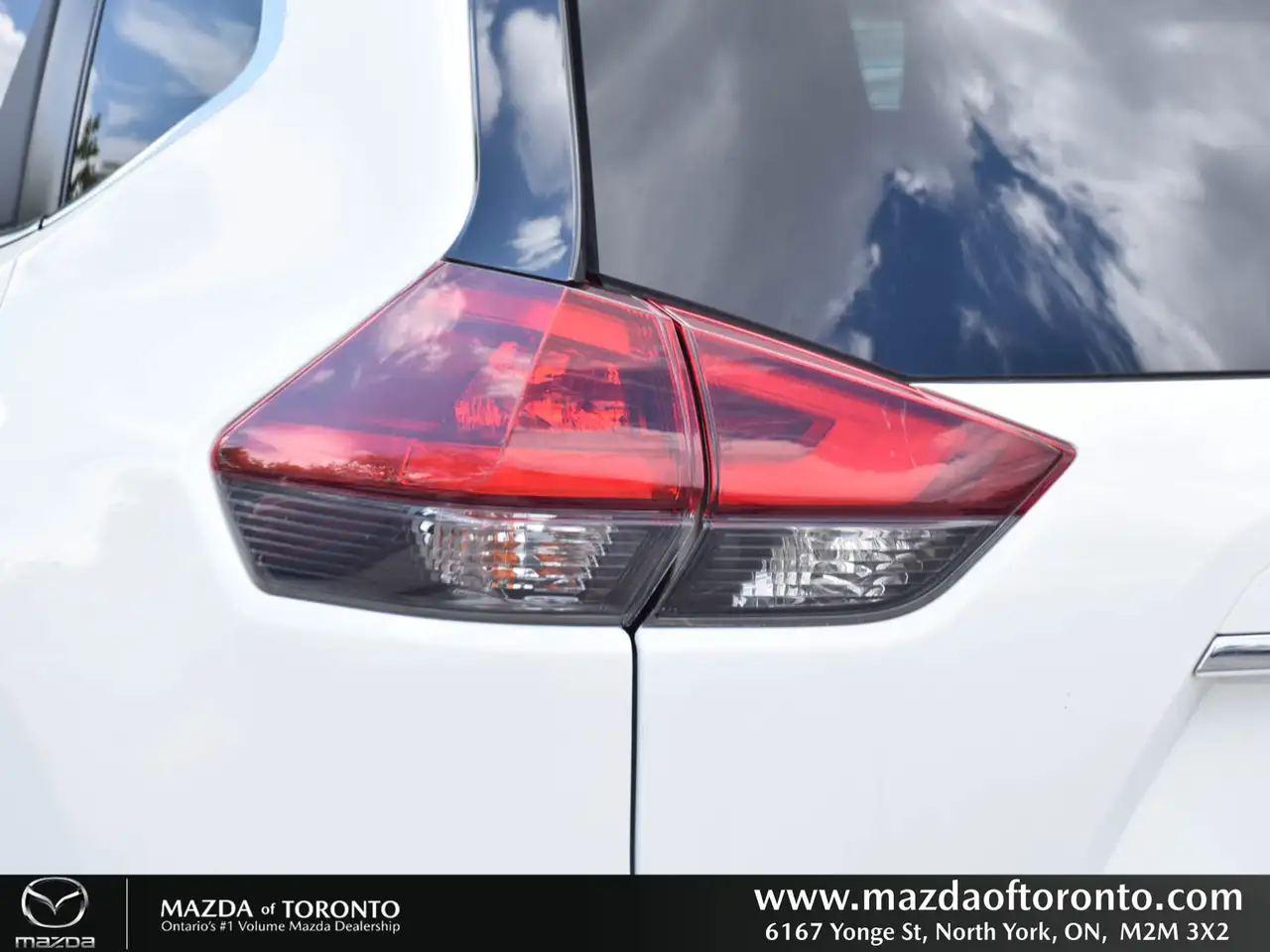 Nissan Rogue fotografie Nissan Rogue
