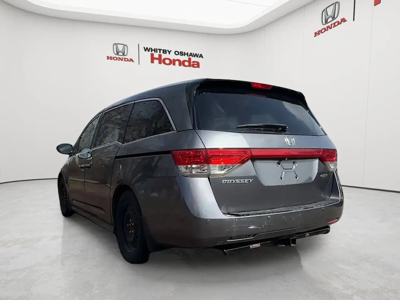 Honda Odyssey снимка Honda Odyssey