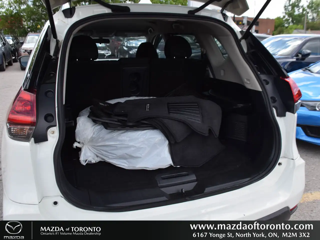 Nissan Rogue fotografie Nissan Rogue