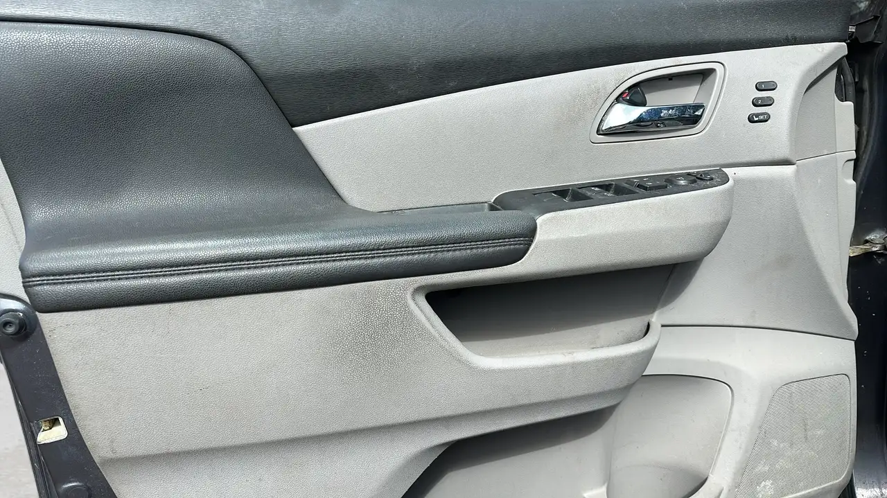 Honda Odyssey снимка Honda Odyssey