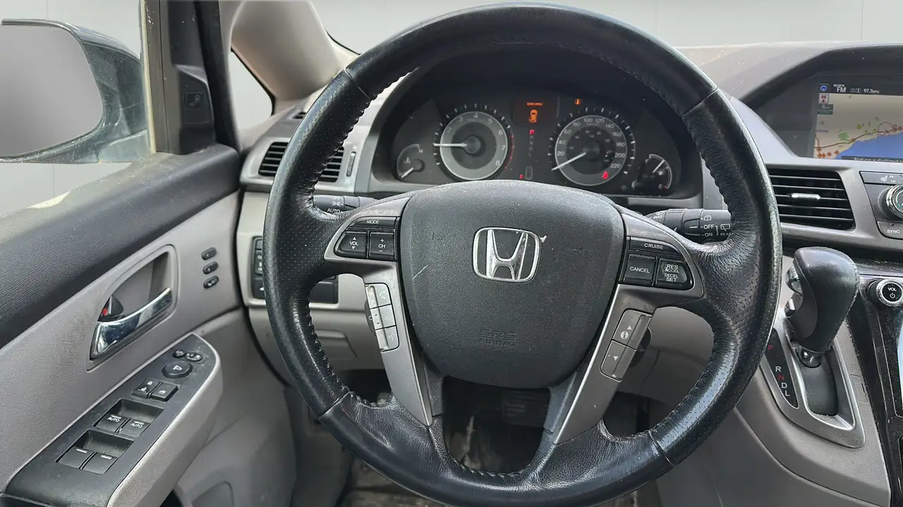 Honda Odyssey снимка Honda Odyssey