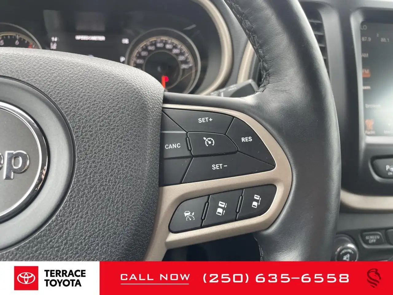 Jeep Cherokee photo Jeep Cherokee