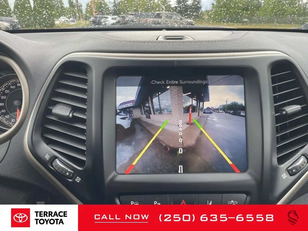 Jeep Cherokee photo Jeep Cherokee