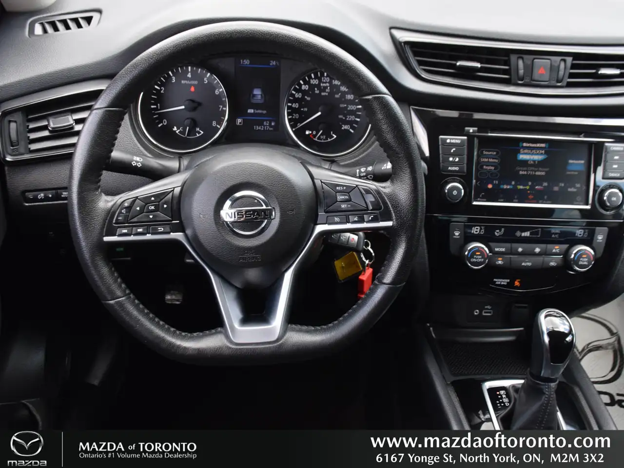 Nissan Rogue fotografie Nissan Rogue