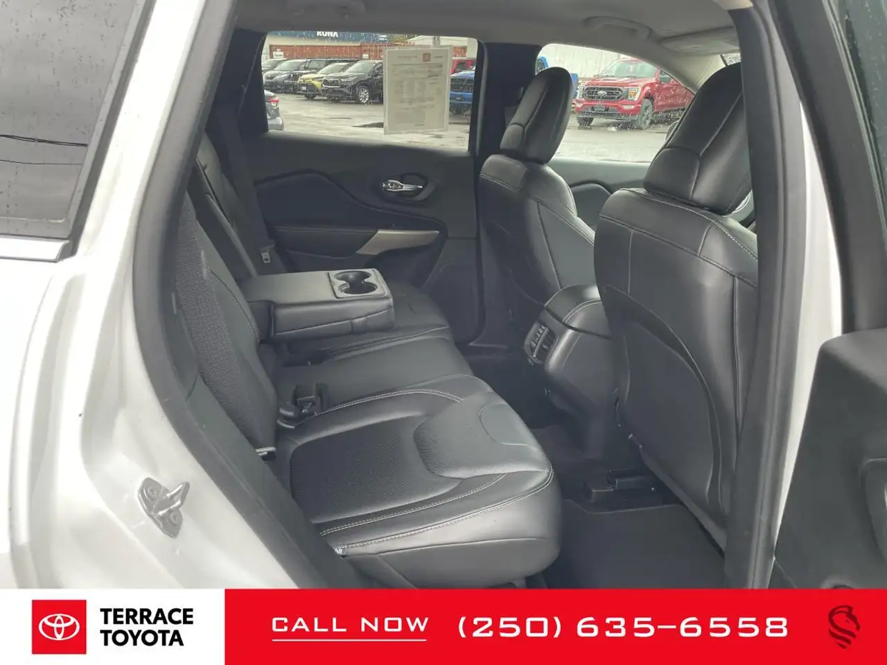 Jeep Cherokee photo Jeep Cherokee