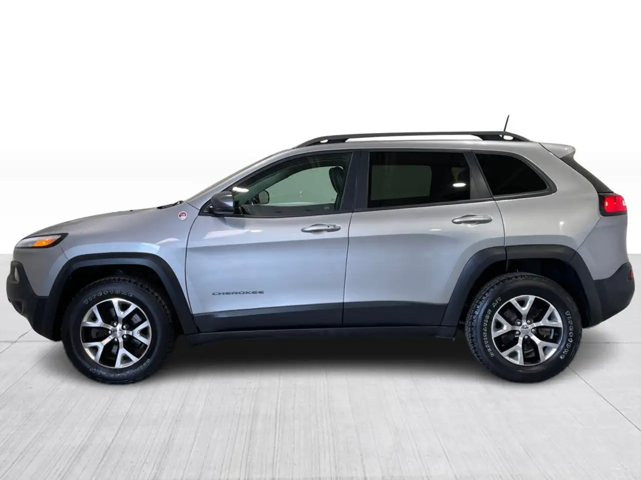Jeep Cherokee photo Jeep Cherokee