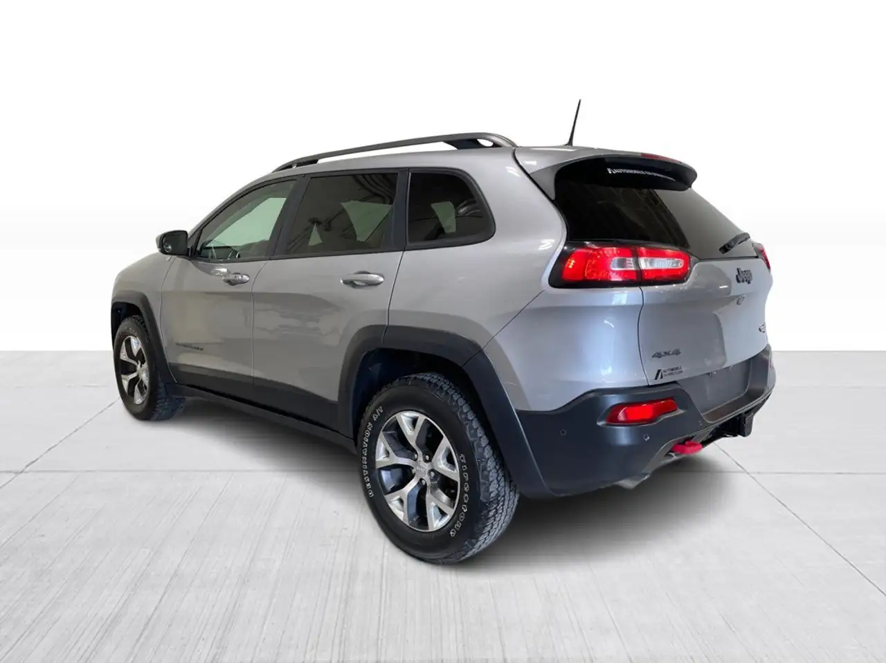 Jeep Cherokee photo Jeep Cherokee