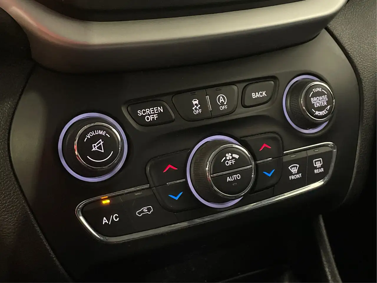 Jeep Cherokee photo Jeep Cherokee