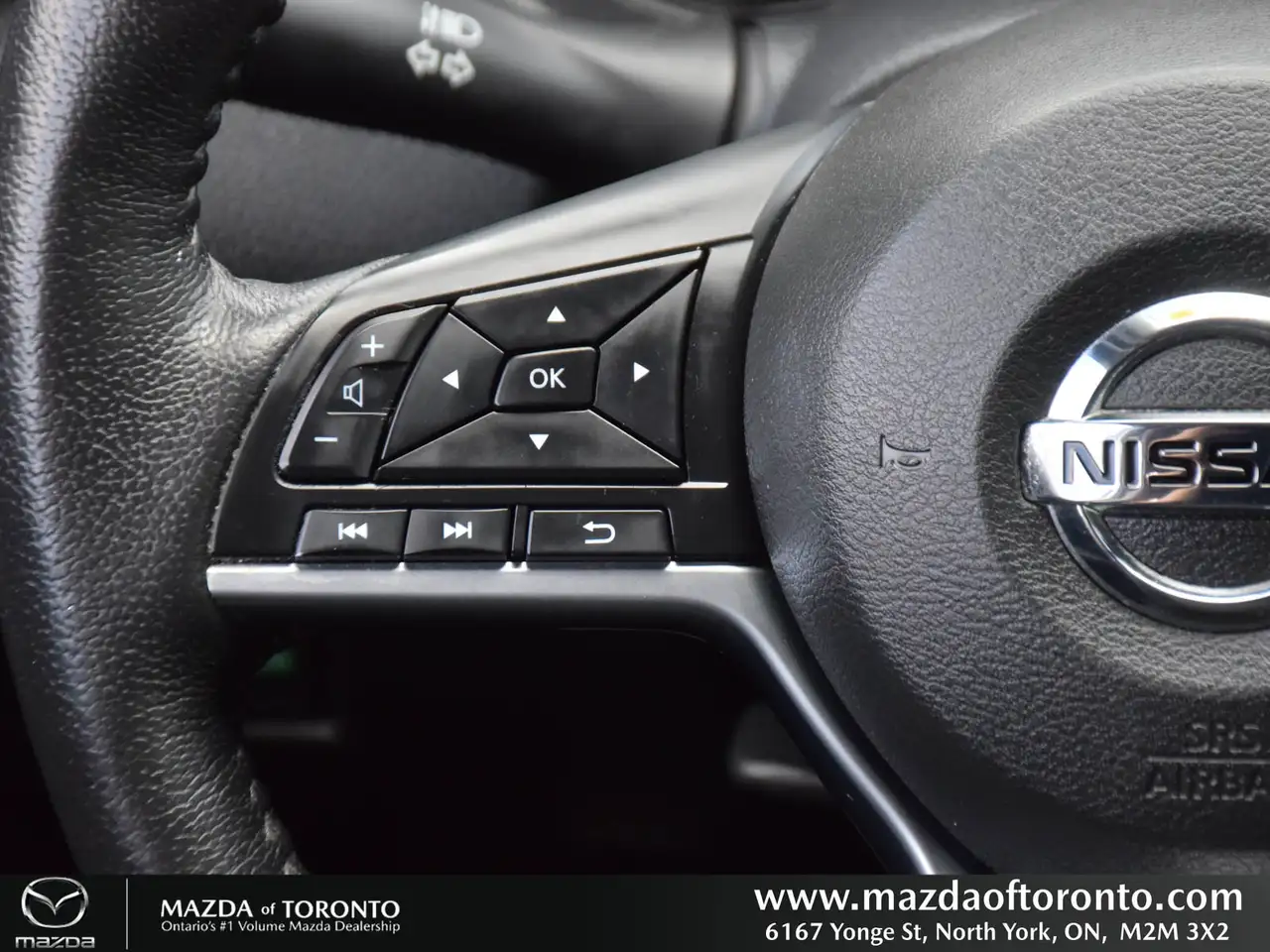 Nissan Rogue fotografie Nissan Rogue