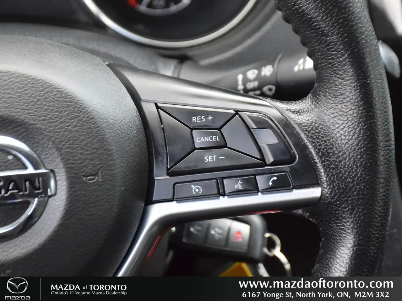 Nissan Rogue fotografie Nissan Rogue