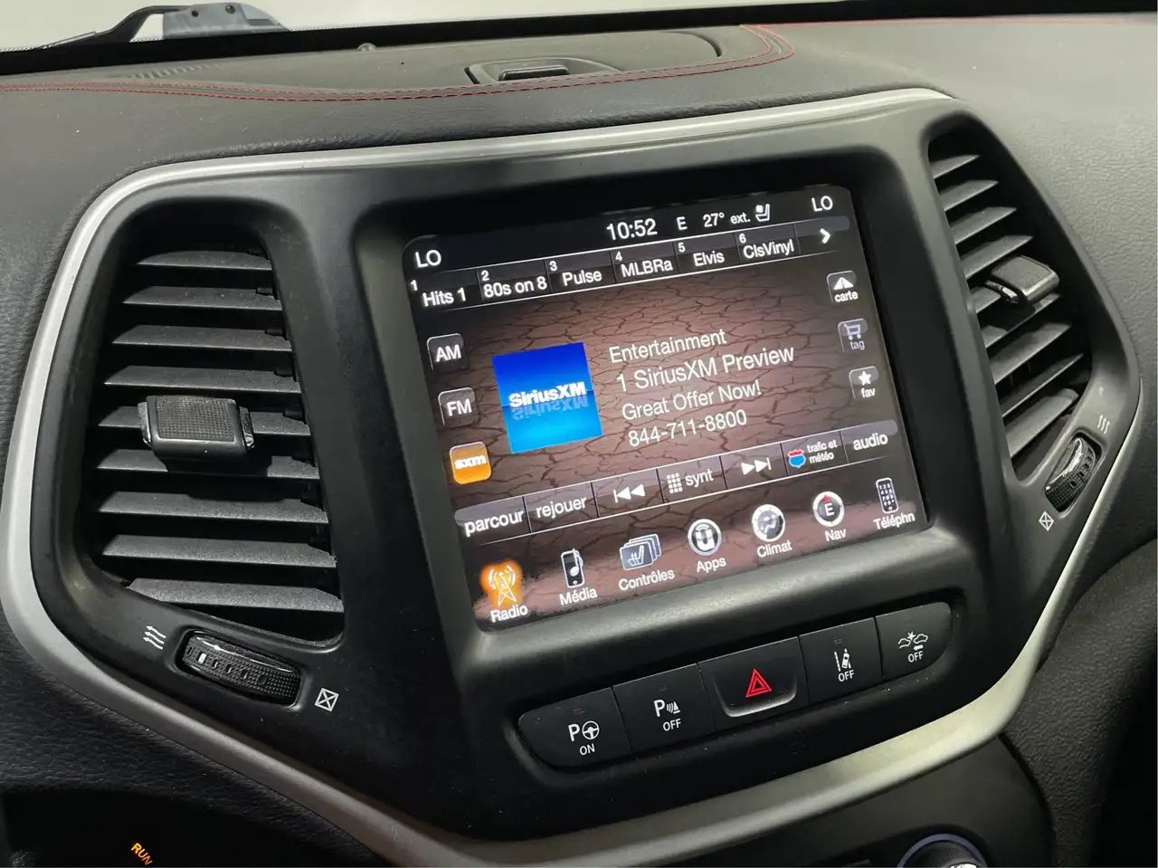 Jeep Cherokee photo Jeep Cherokee