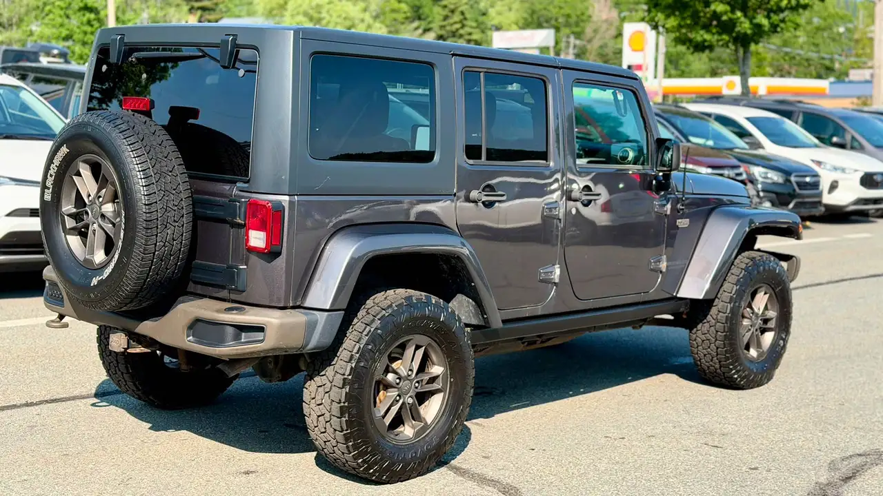 Jeep Wrangler photo Jeep Wrangler