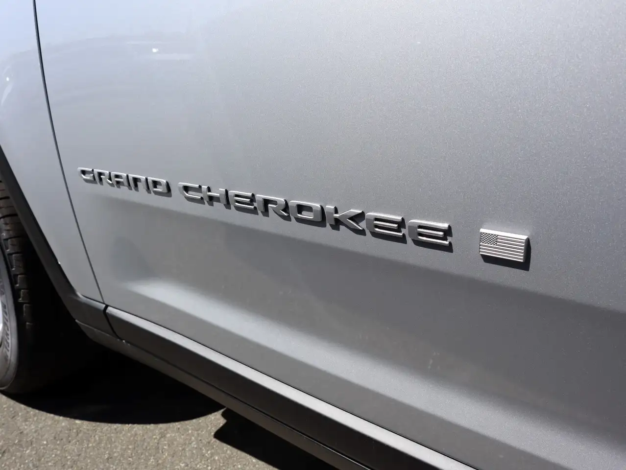 Jeep Grand Cherokee снимка Jeep Grand Cherokee