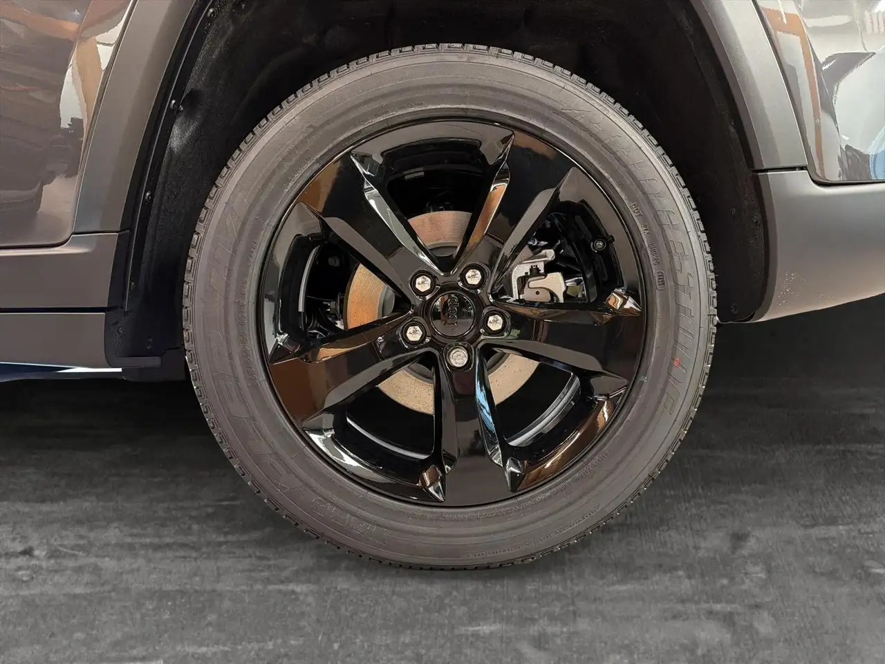 Jeep Grand Cherokee снимка Jeep Grand Cherokee