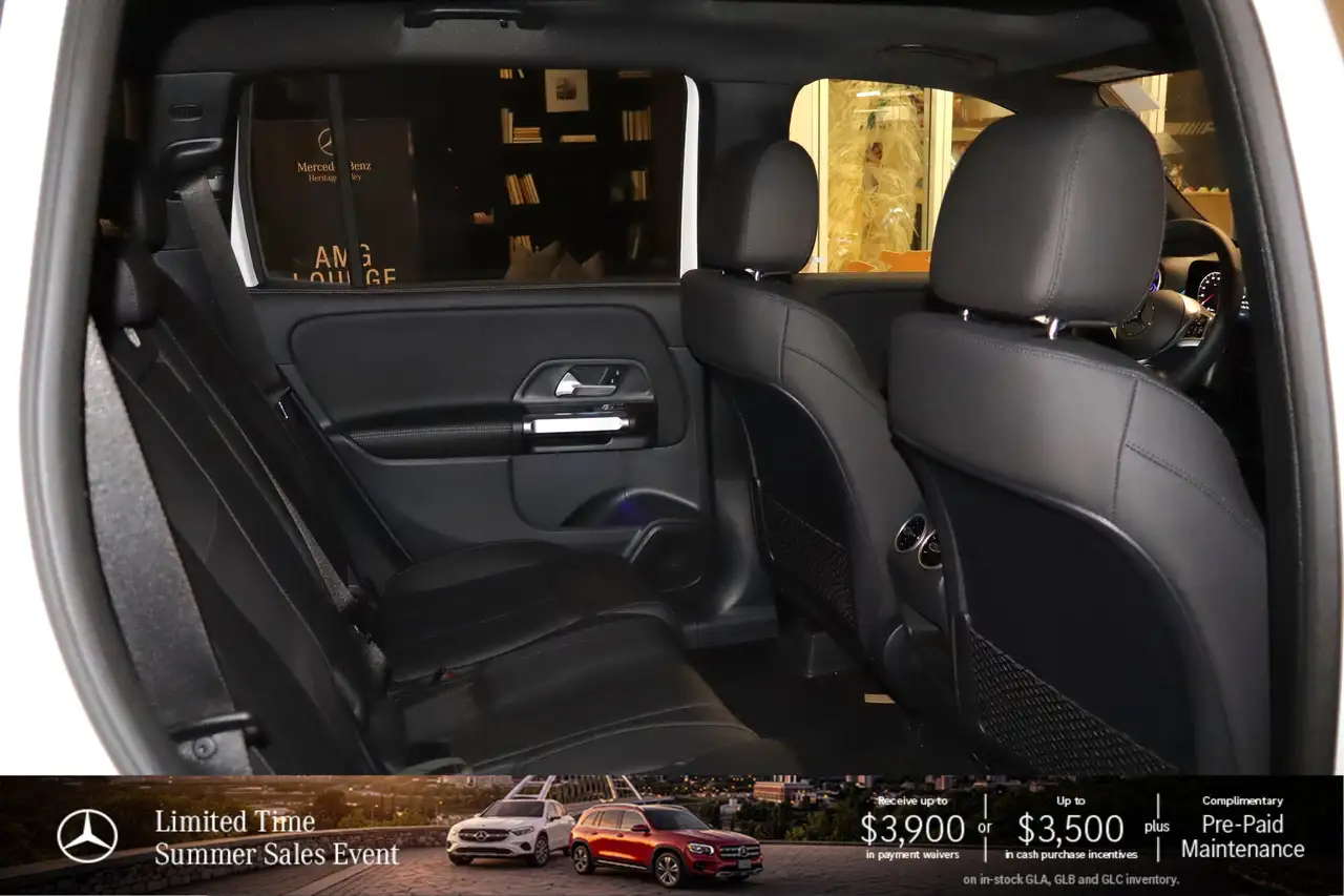 Mercedes-Benz GLB photo Mercedes-Benz GLB