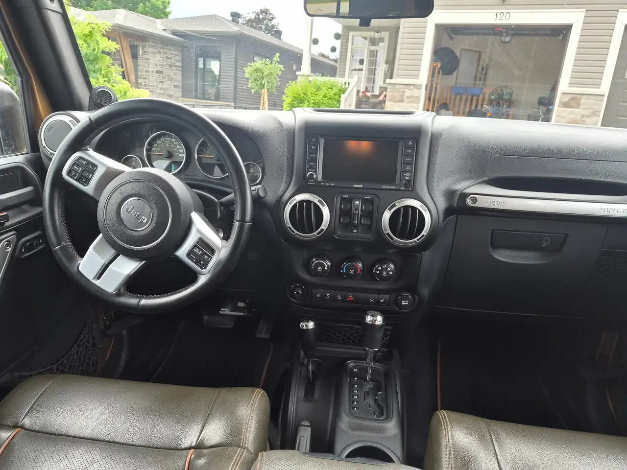 Jeep Wrangler photo Jeep Wrangler