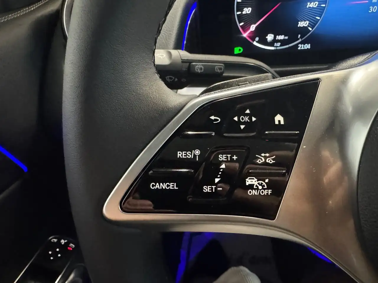 Mercedes-Benz GLB снимка Mercedes-Benz GLB