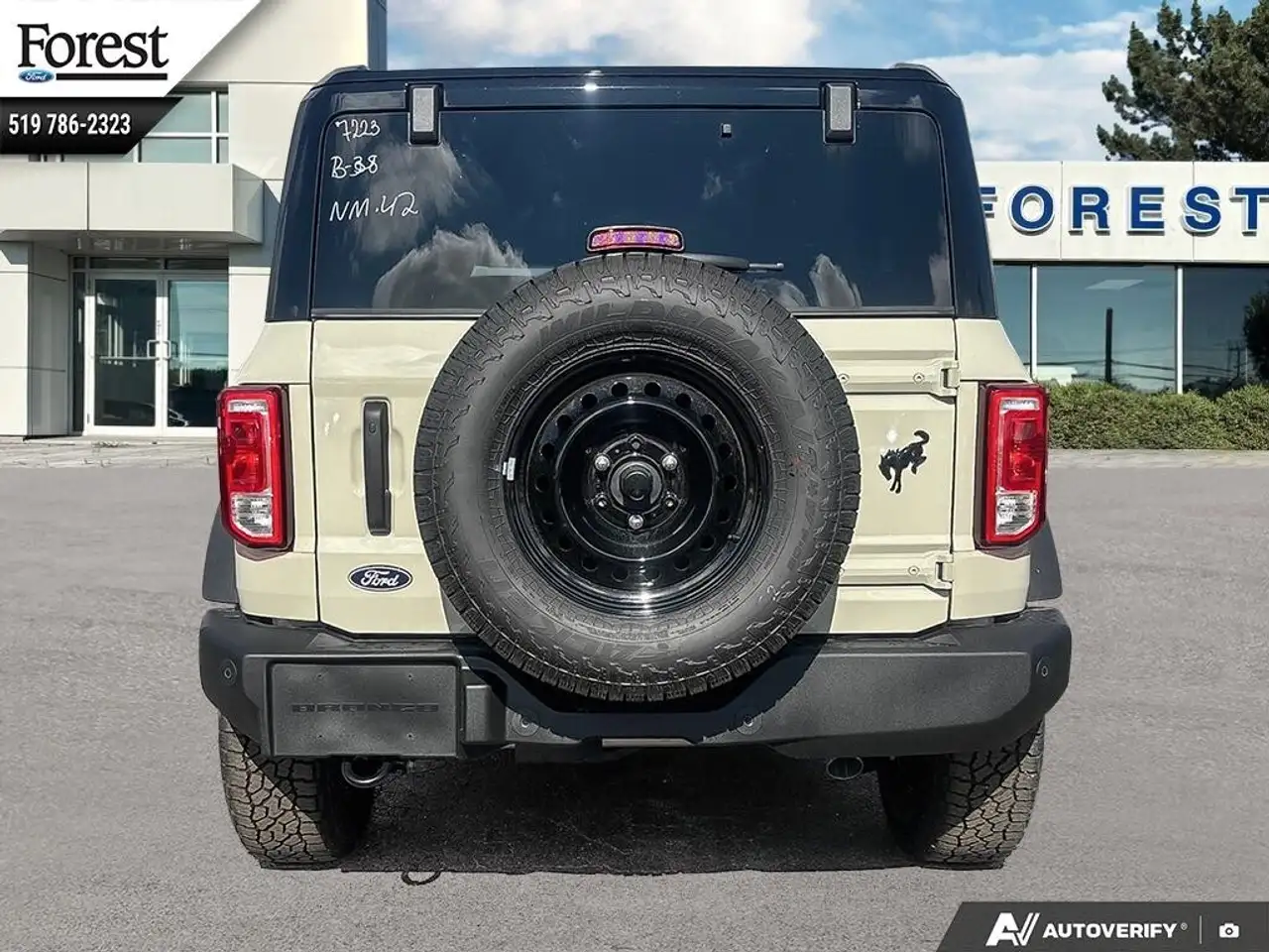 Ford Bronco снимка Ford Bronco