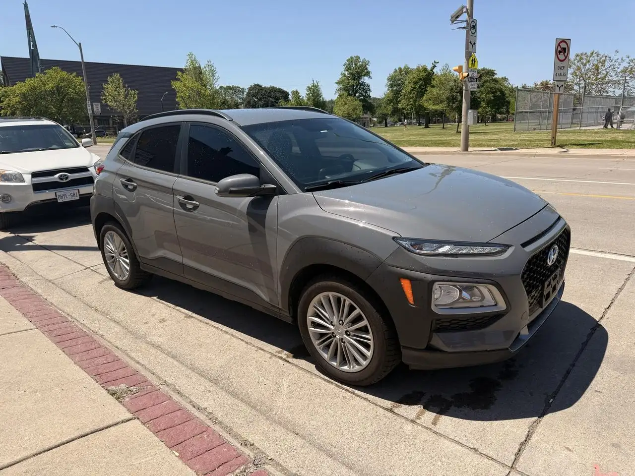 Hyundai KONA снимка Hyundai KONA