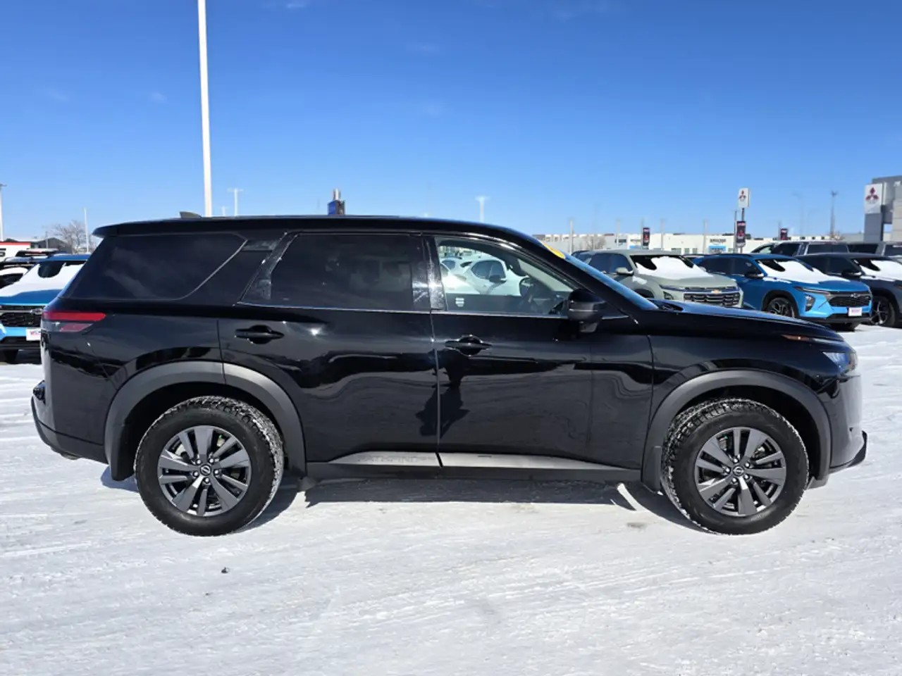 Nissan Pathfinder снимка Nissan Pathfinder