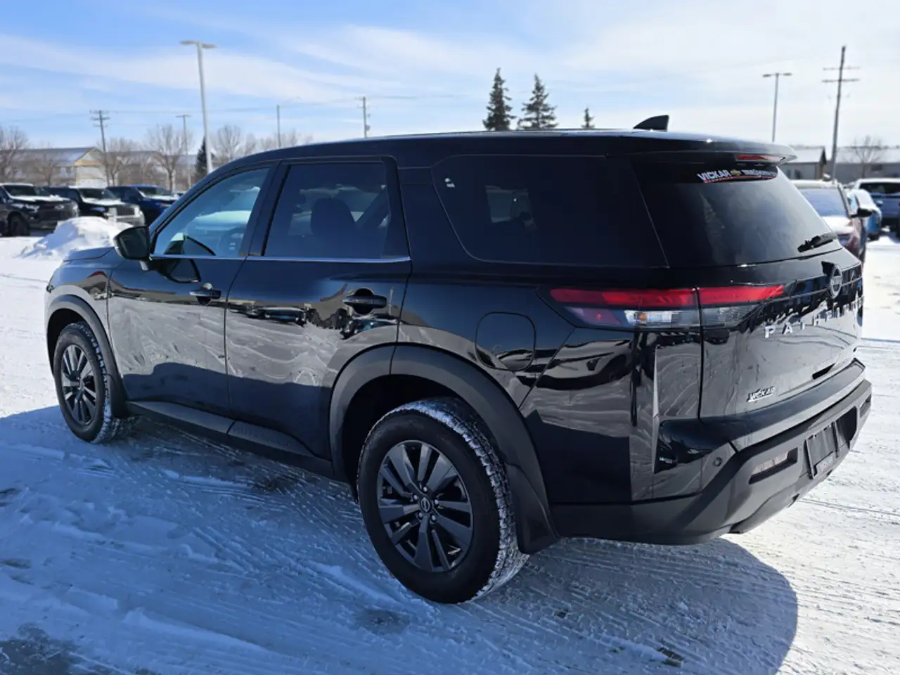 Nissan Pathfinder снимка Nissan Pathfinder