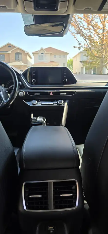 Hyundai SONATA снимка Hyundai SONATA