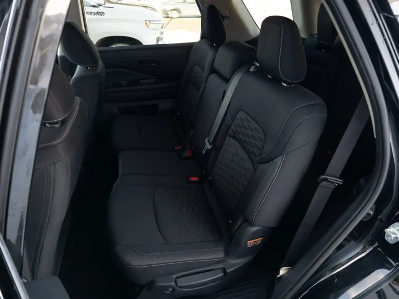 Nissan Pathfinder снимка Nissan Pathfinder
