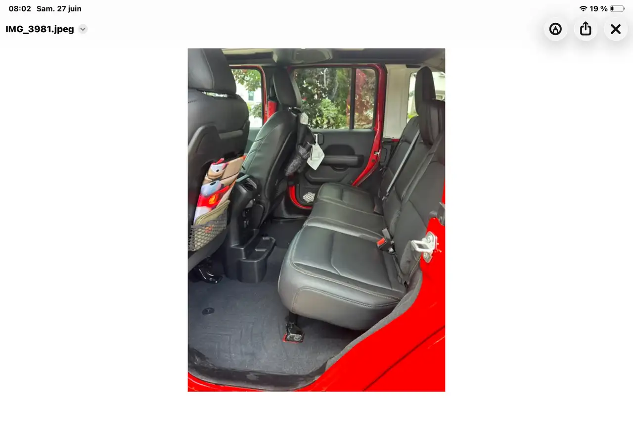 Jeep Wrangler photo Jeep Wrangler