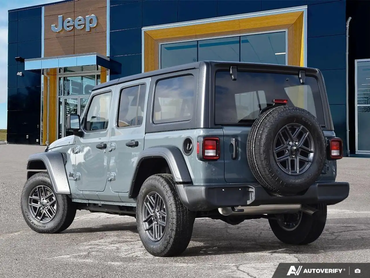 Jeep Wrangler photo Jeep Wrangler