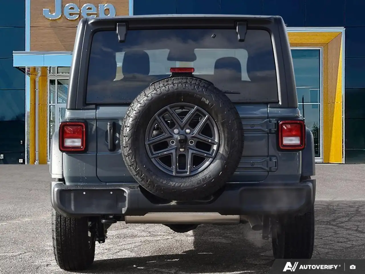 Jeep Wrangler photo Jeep Wrangler