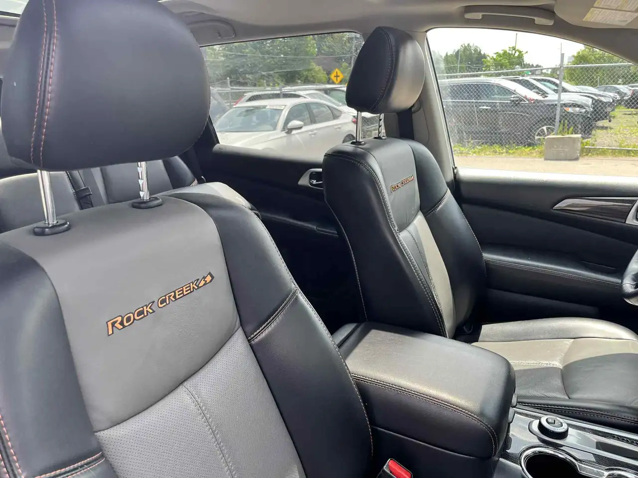 Nissan Pathfinder снимка Nissan Pathfinder