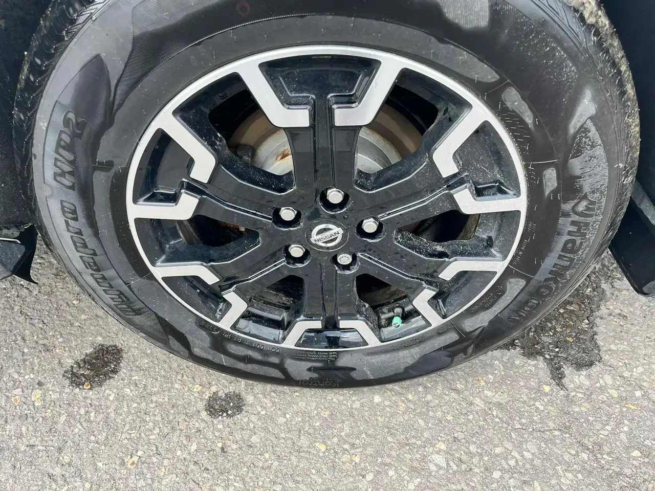 Nissan Pathfinder снимка Nissan Pathfinder