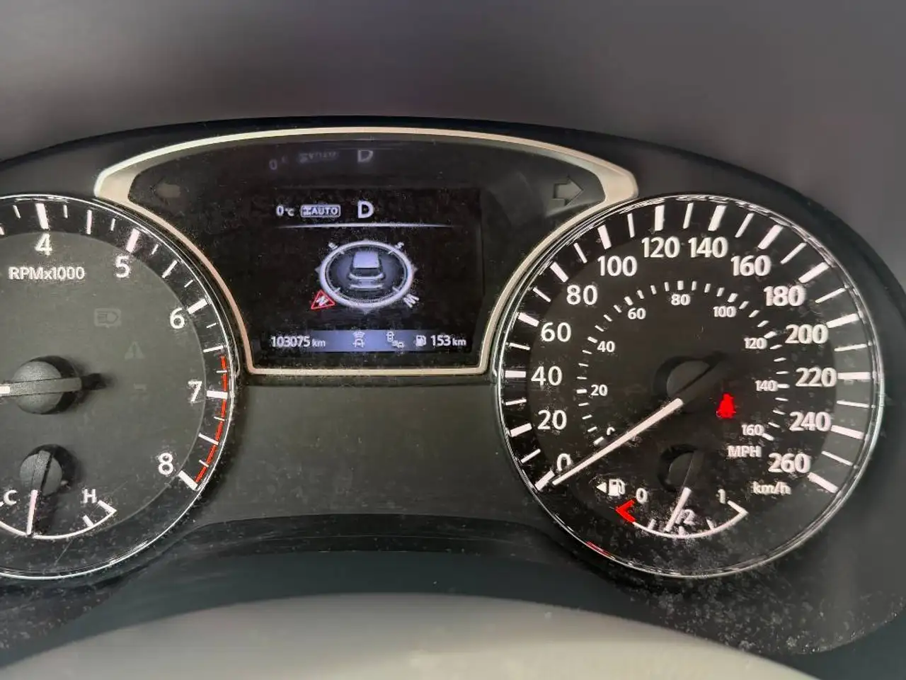 Nissan Pathfinder photo Nissan Pathfinder