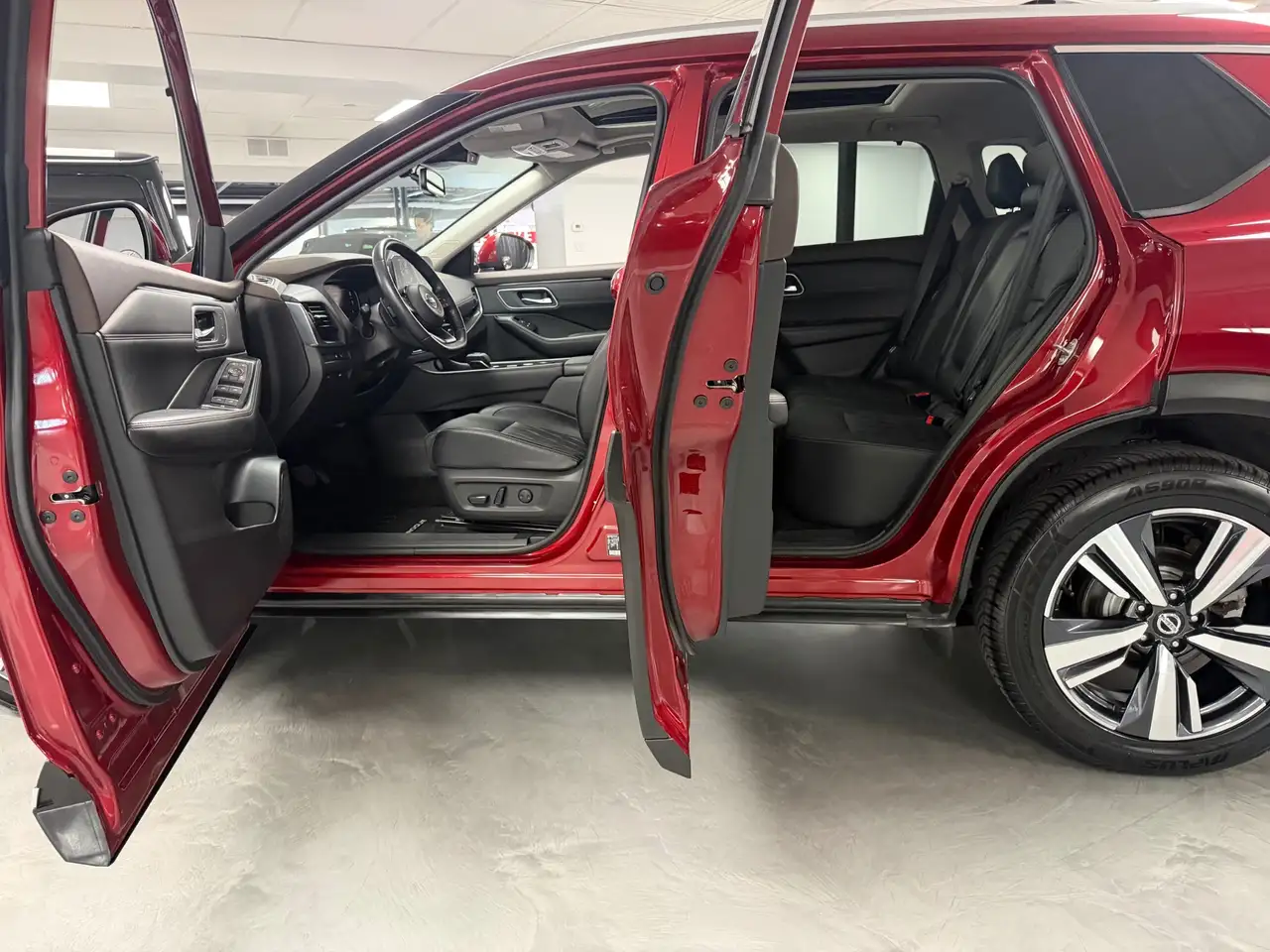 Nissan Rogue снимка Nissan Rogue