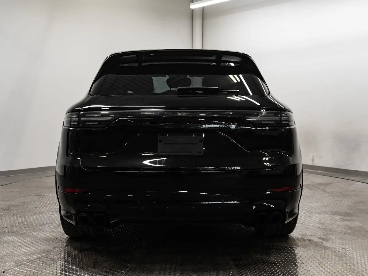 Porsche Cayenne снимка Porsche Cayenne