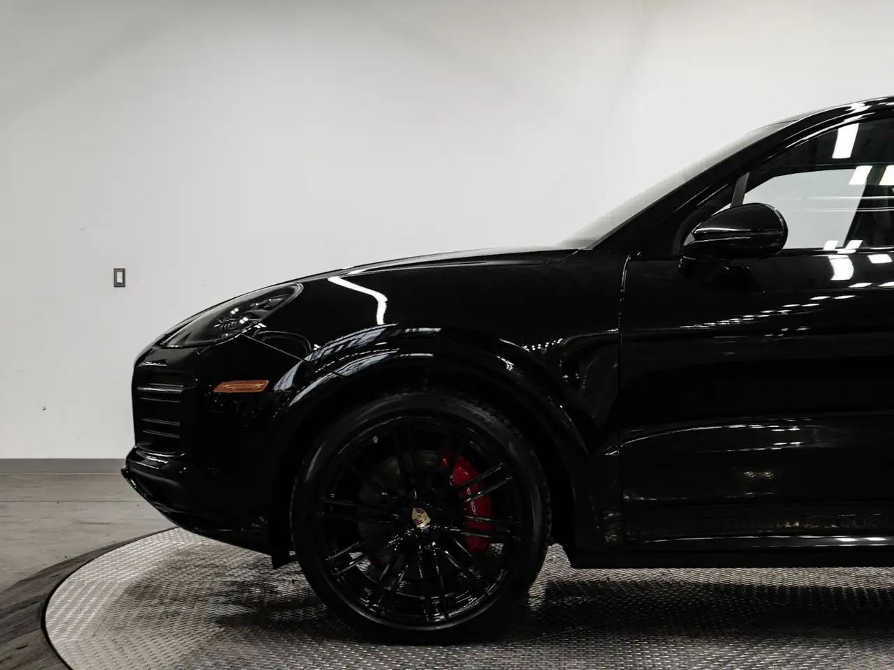 Porsche Cayenne снимка Porsche Cayenne