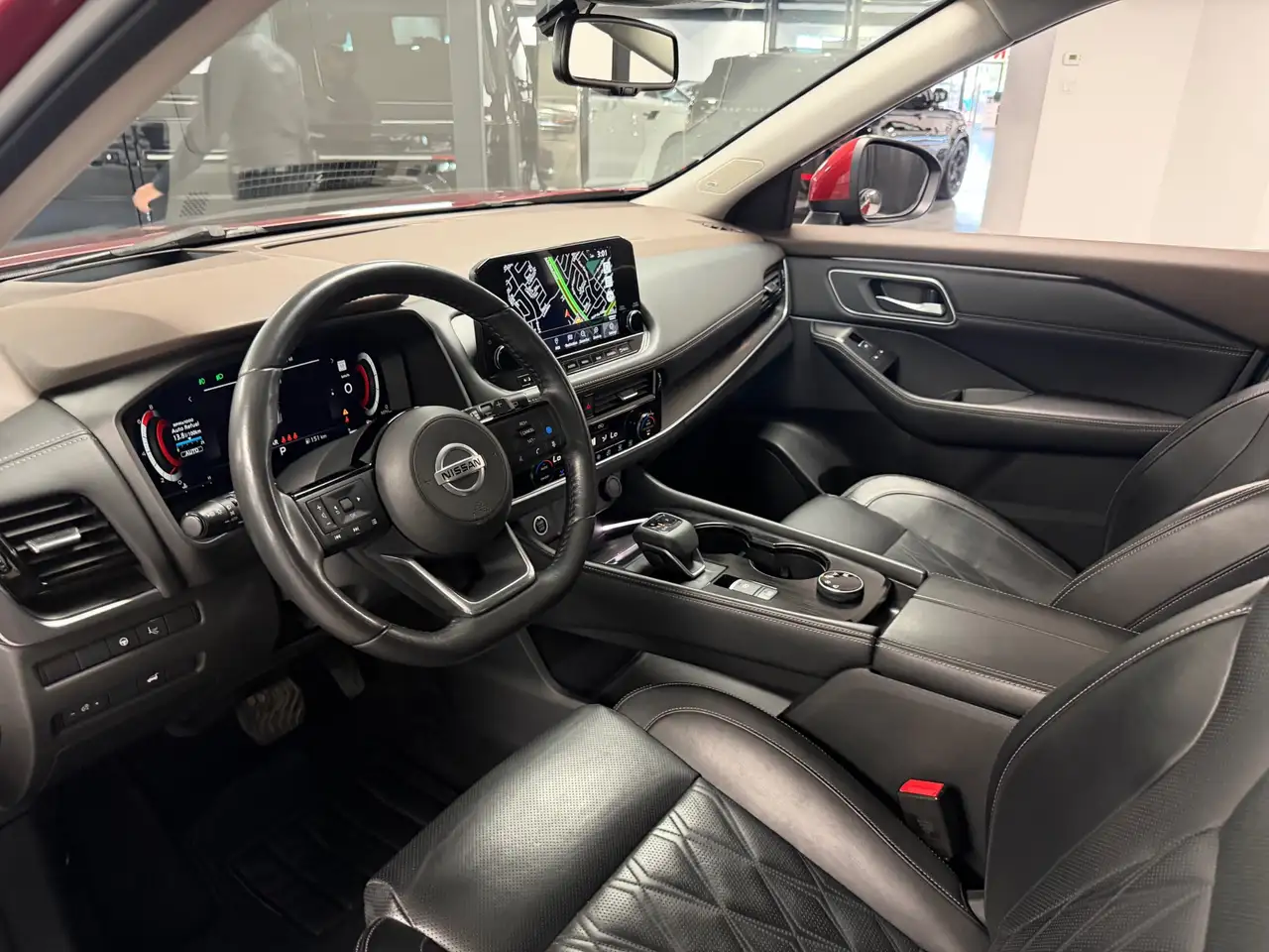Nissan Rogue снимка Nissan Rogue