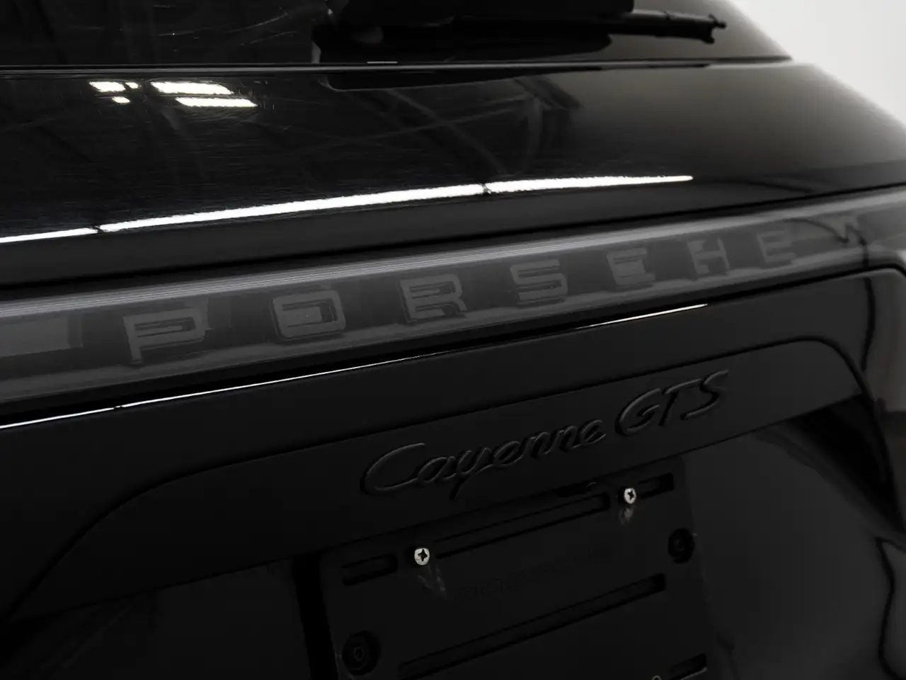 Porsche Cayenne снимка Porsche Cayenne