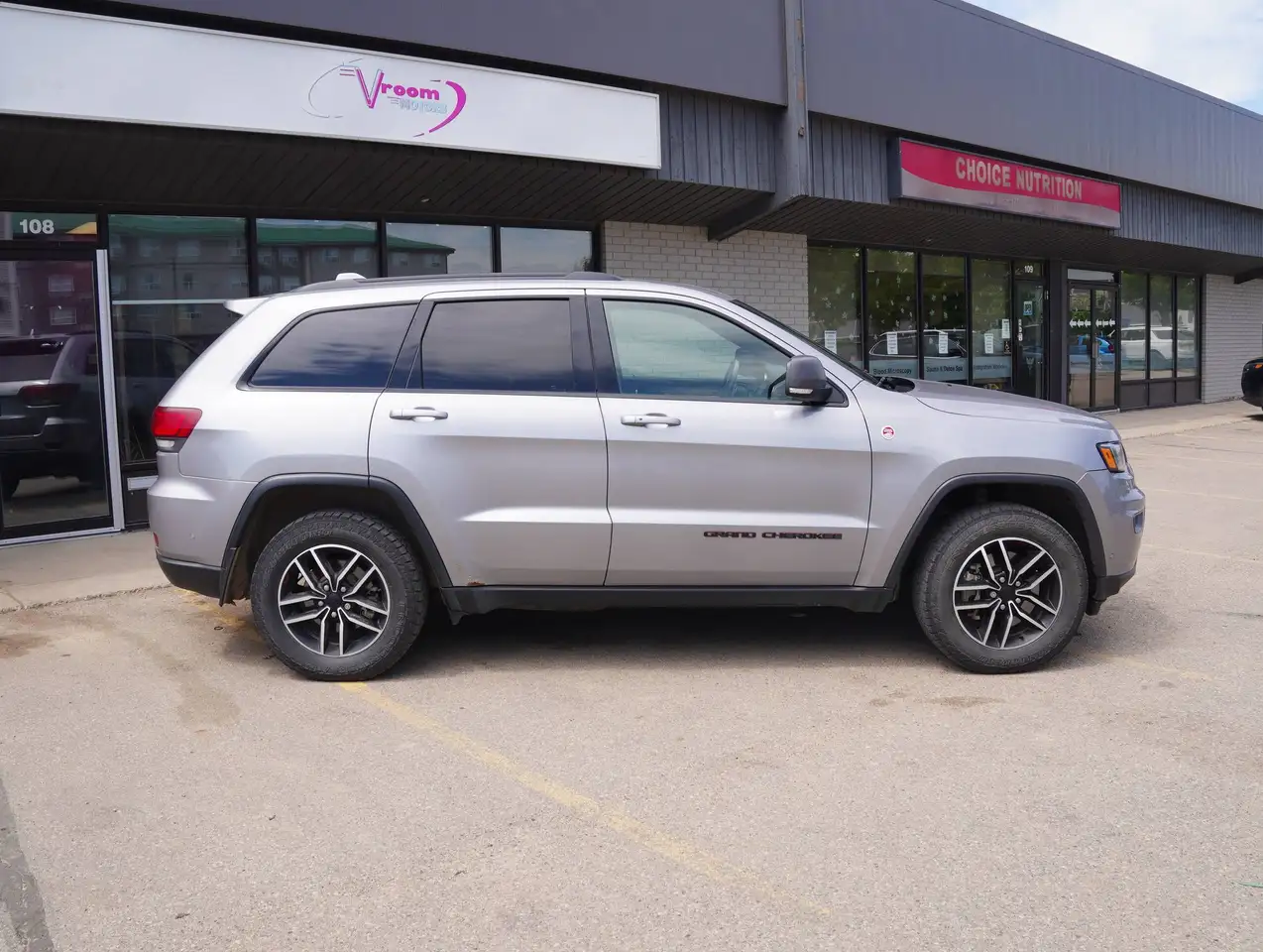 Jeep Grand Cherokee снимка Jeep Grand Cherokee