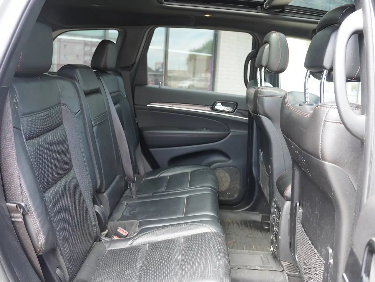 Jeep Grand Cherokee снимка Jeep Grand Cherokee