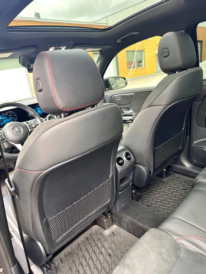 Mercedes-Benz GLB fotografie Mercedes-Benz GLB