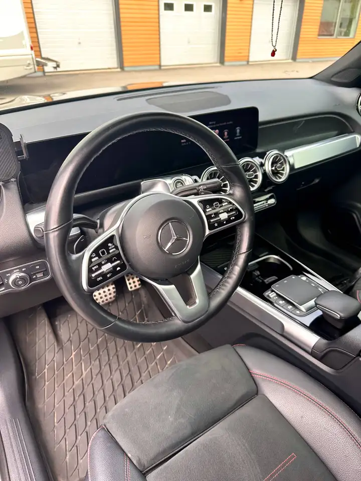 Mercedes-Benz GLB fotografie Mercedes-Benz GLB