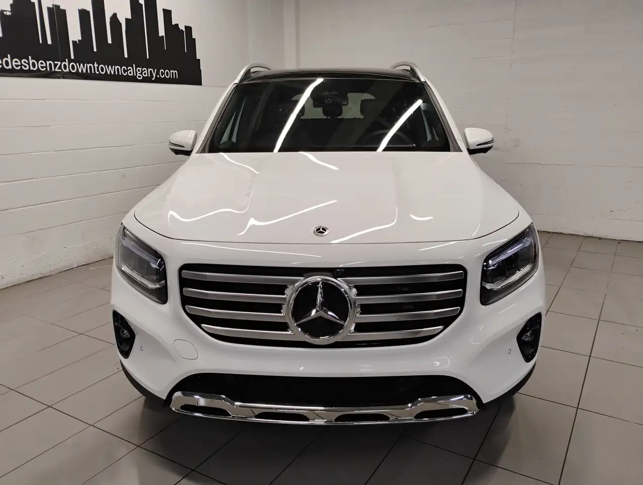 Mercedes-Benz GLB снимка Mercedes-Benz GLB