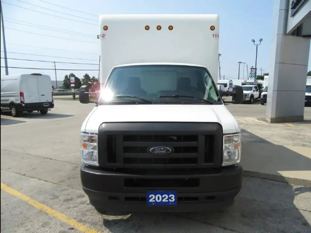 2023 Ford E-450