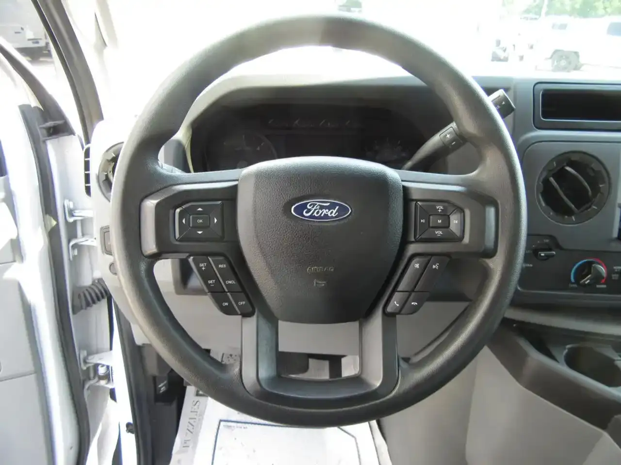 Ford E-450 fotografie Ford E-450